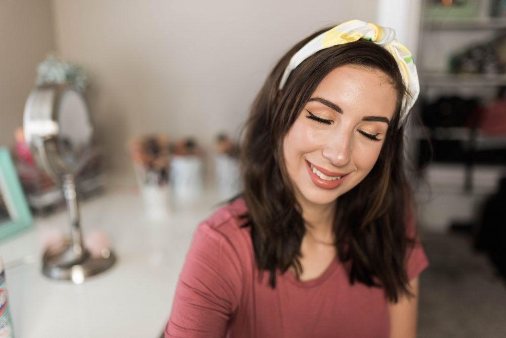 Silk Lemon Print Hair scarf - the perfect hair accessory for summer! Click here for my must-have summer favorites from Amazon // Hey There, Chelsie